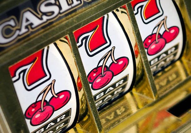 Baccarat game with live dealer and player chat at rajawaliqq login